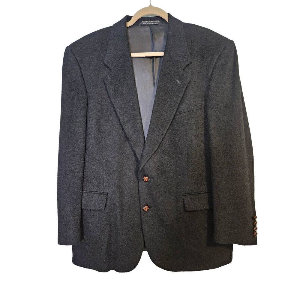 Tailors Row by Deansgate black 100% camel hair blazer. Size 42(Measurements are